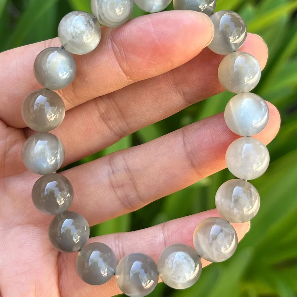 11mm‎ stretchable flashy silver moonstone bracelet 0177